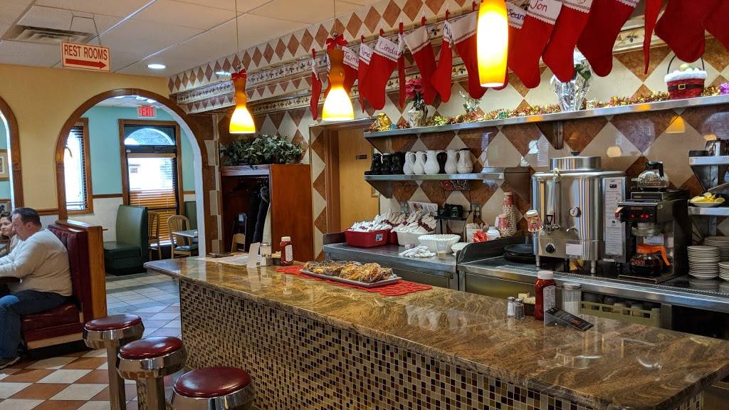 Golden Palace Diner & Restaurant | restaurant | 2623 S Delsea Dr, Vineland, NJ 08360, USA | 8566925424 OR +1 856-692-5424