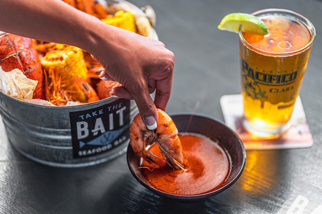 Take The Bait Seafood Bar | restaurant | 7319 Clairemont Mesa Blvd, San Diego, CA 92111, USA | 8582950639 OR +1 858-295-0639