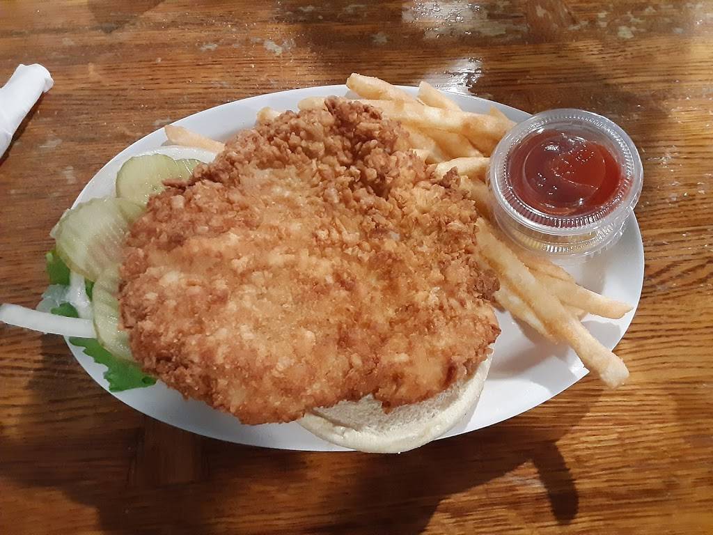 Lucky Pig Pub & Grill | restaurant | 113 W Walnut St, Ogden, IA 50212, USA | 5152759946 OR +1 515-275-9946