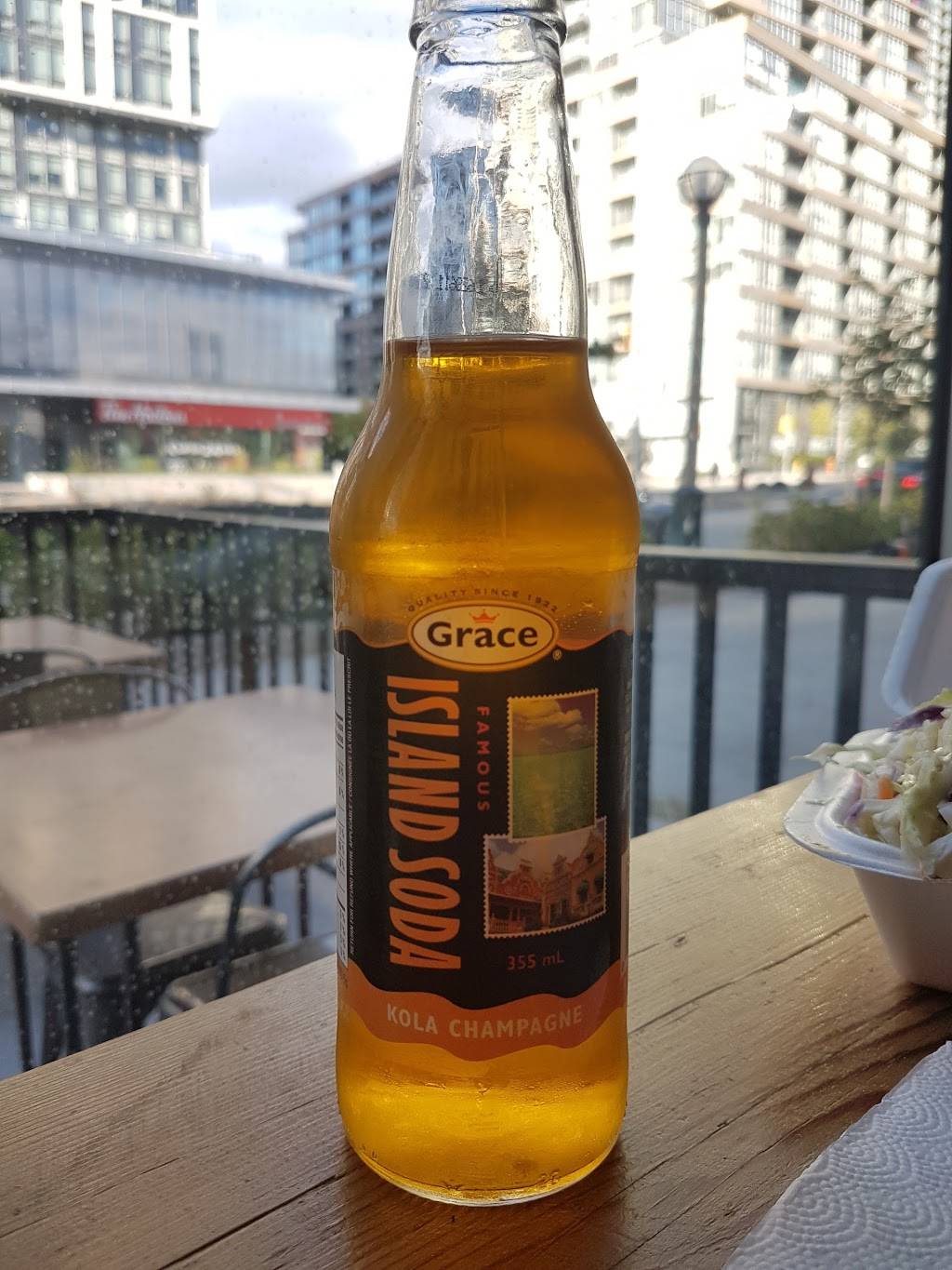 Roywoods | restaurant | 121 Fort York Blvd, Toronto, ON M5V 4B3, Canada | 4166317574 OR +1 416-631-7574