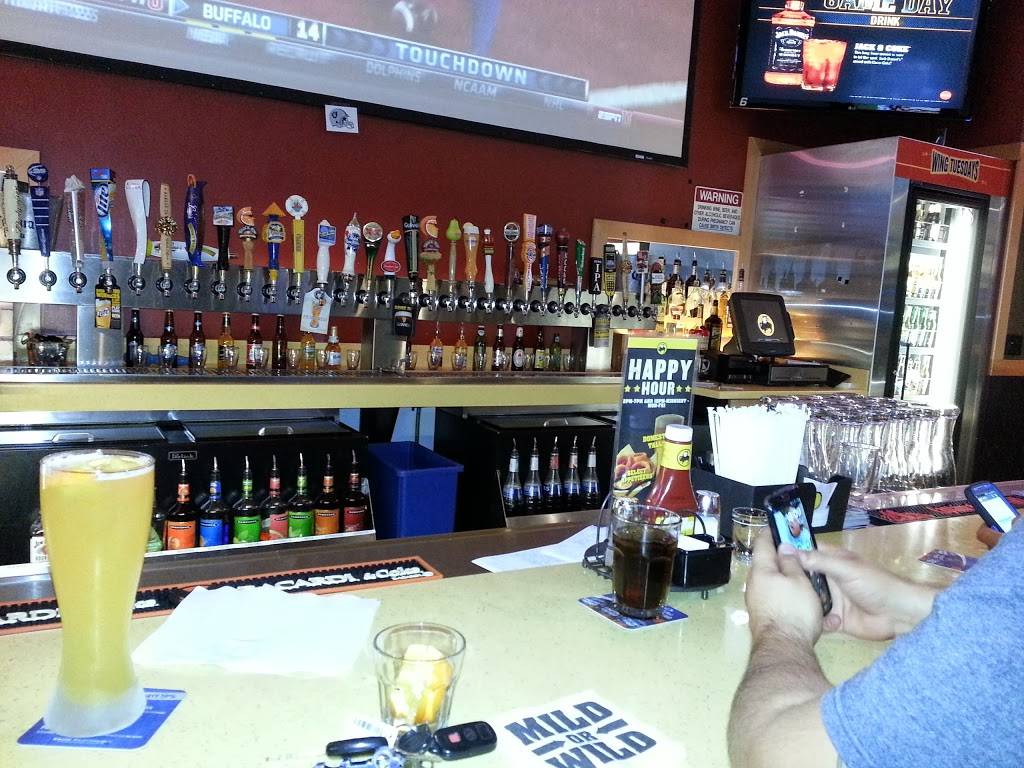 Buffalo Wild Wings | restaurant | 3575 W Stetson Ave, Hemet, CA 92545, USA | 9519256111 OR +1 951-925-6111