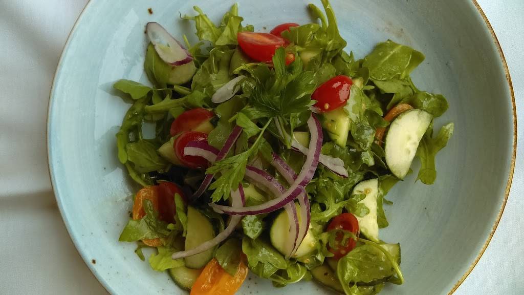 Fiorellas Italian Kitchen | restaurant | 152 National Plaza, Oxon Hill, MD 20745, USA | 3018391811 OR +1 301-839-1811