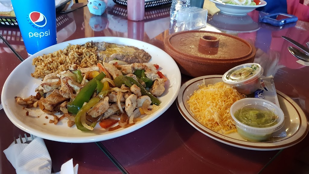 Vals Place | restaurant | 501 Main St, Manassa, CO 81141, USA | 7198435500 OR +1 719-843-5500