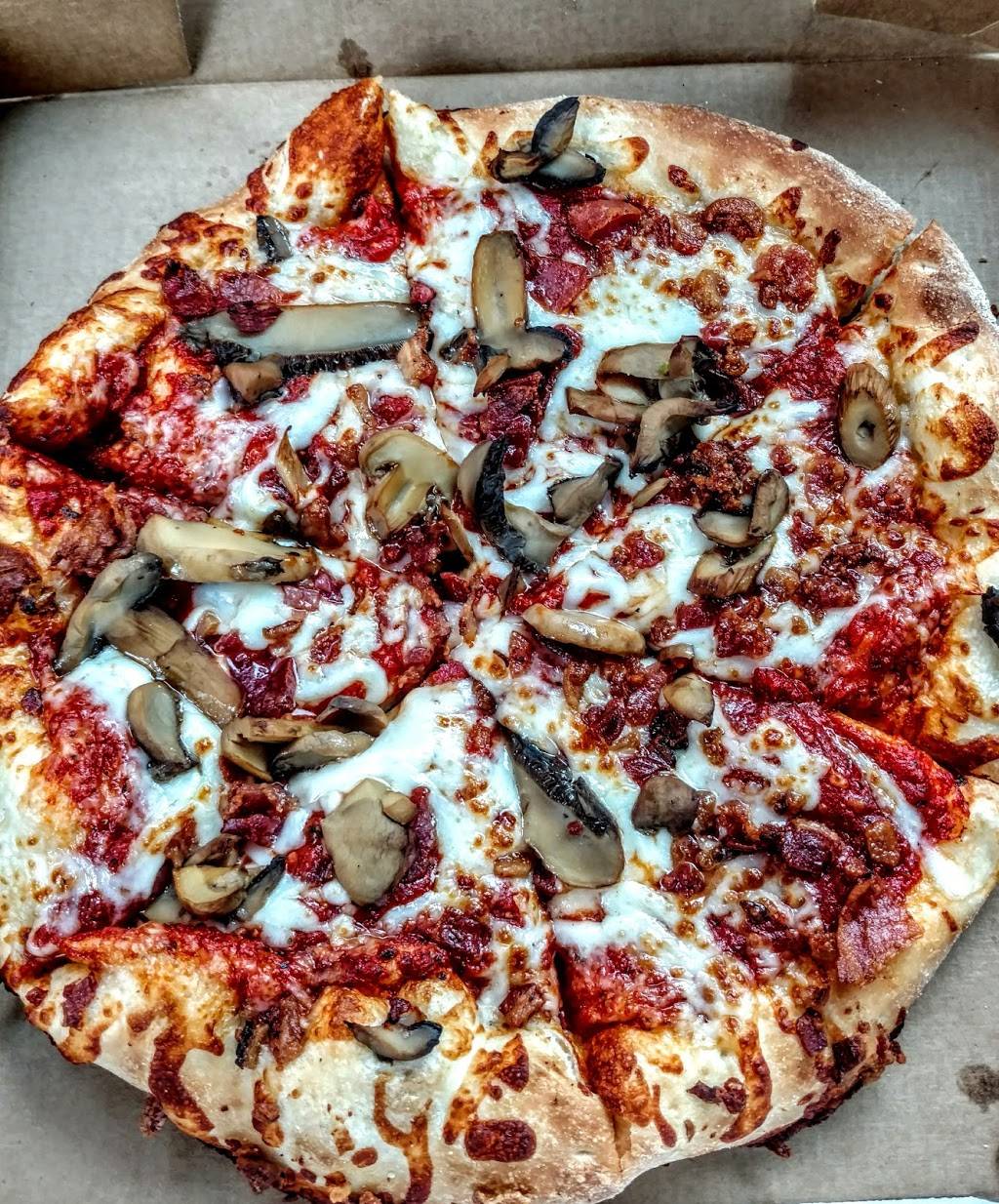 Luigis Pizza | restaurant | 2243 Suite A Lowes Drive West, Clarksville, TN 37040, USA | 9315469256 OR +1 931-546-9256