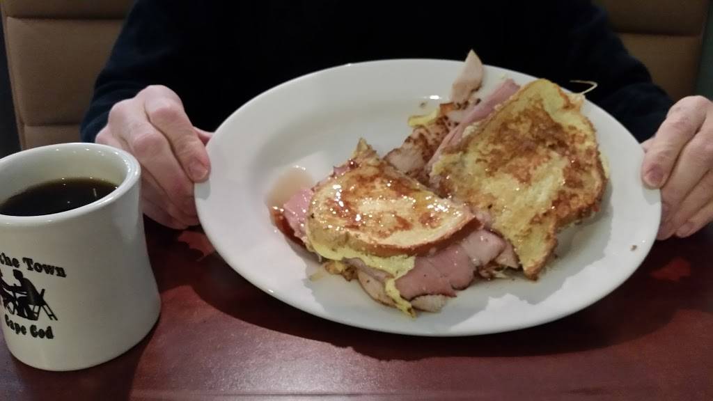 Talk of the Town Diner | restaurant | 362 N Falmouth Hwy, North Falmouth, MA 02556, USA | 5085633041 OR +1 508-563-3041