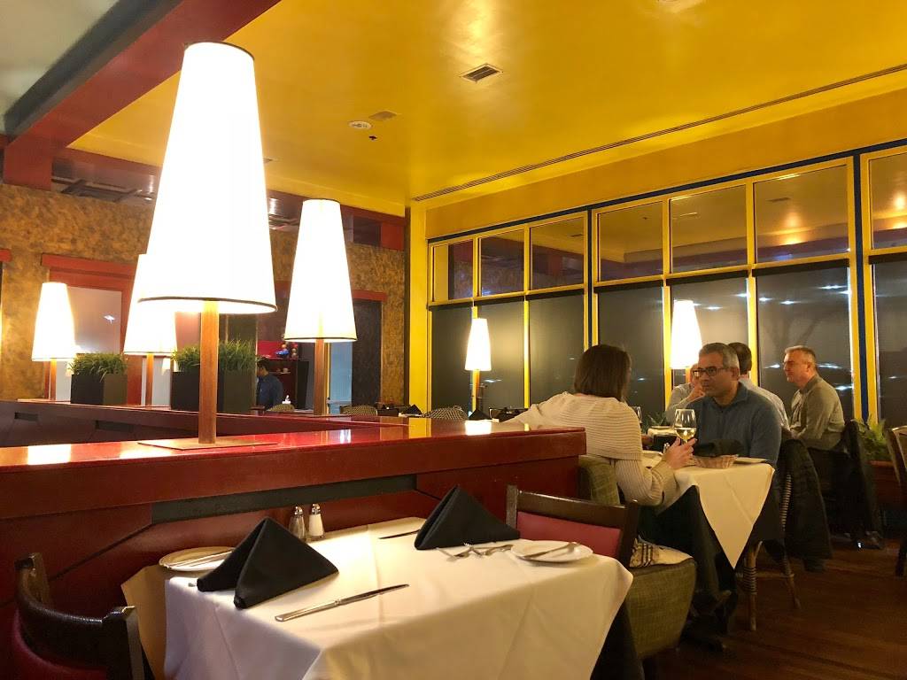 Eccola Italian Bistro | restaurant | 1082 US-46, Parsippany, NJ 07054, USA | 9733348211 OR +1 973-334-8211