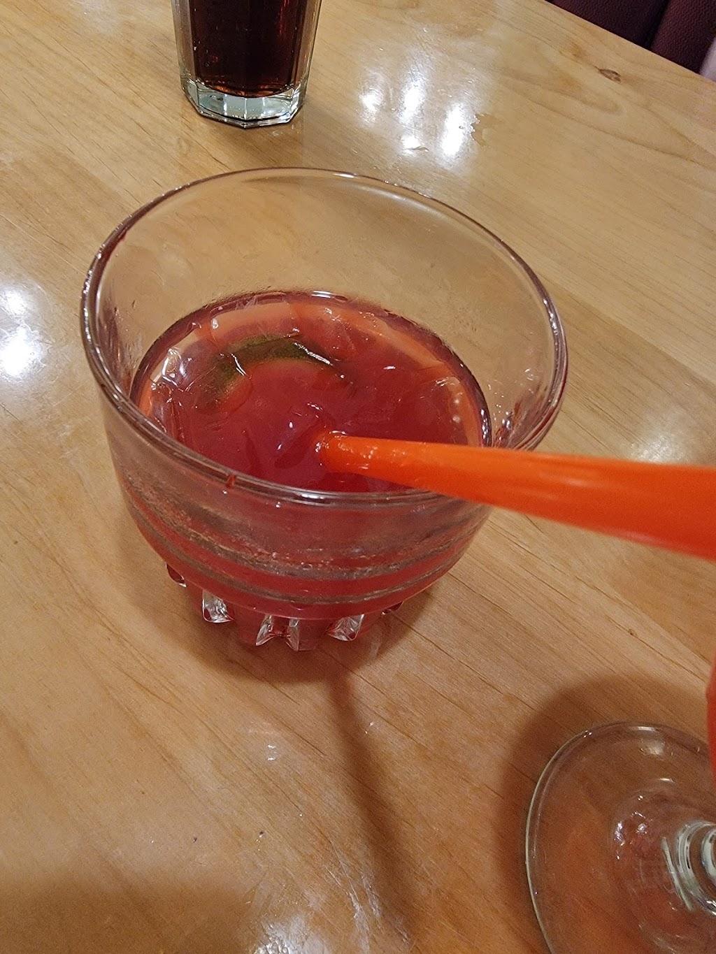 Lindys Restaurant | restaurant | 27843 US-95, Athol, ID 83801, USA | 2086833400 OR +1 208-683-3400