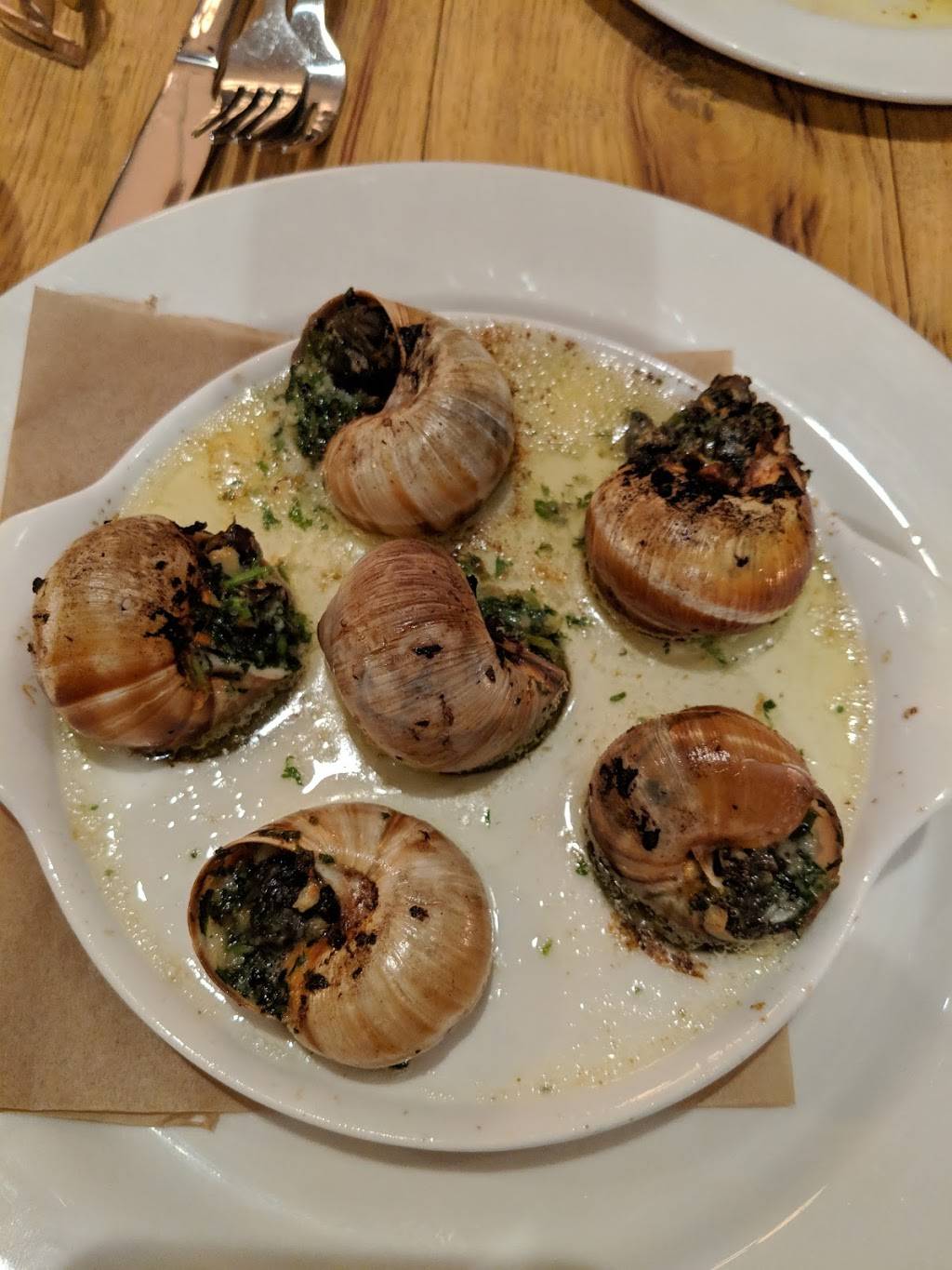 Entre Nous French Bistro | restaurant | 119 W Green St, Pasadena, CA 91105, USA | 6268444500 OR +1 626-844-4500