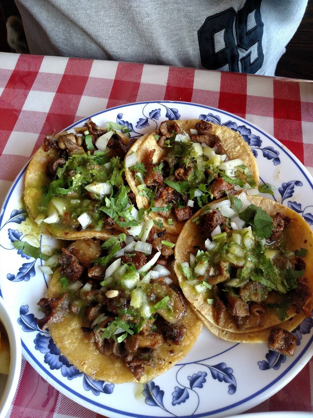 El Grullo | restaurant | 198 S King Rd, San Jose, CA 95116, USA | 4082592328 OR +1 408-259-2328