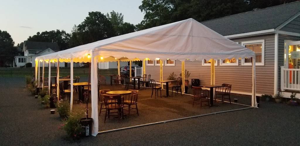 The Waxwing | restaurant | 34 West St, West Hatfield, MA 01088, USA | 4132476113 OR +1 413-247-6113