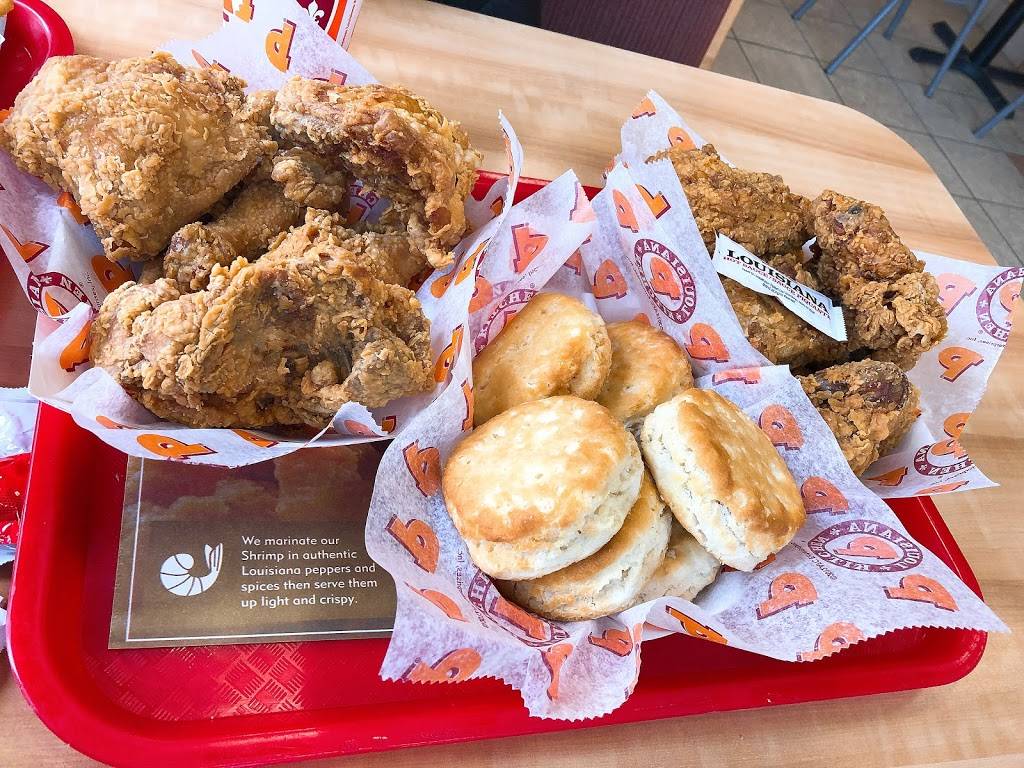 Popeyes® Louisiana Kitchen | restaurant | 111 Times Ave, Thornhill, ON L3T 0A2, Canada | 9055978588 OR +1 905-597-8588