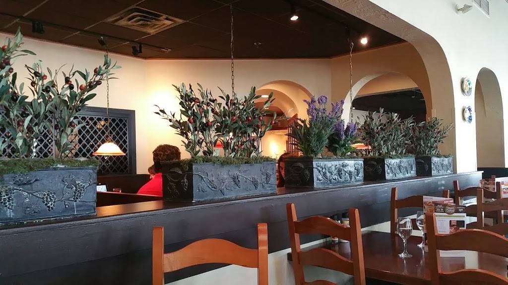 Olive Garden Italian Restaurant | meal takeaway | 10144 Philips Hwy, Jacksonville, FL 32256, USA | 9042924845 OR +1 904-292-4845