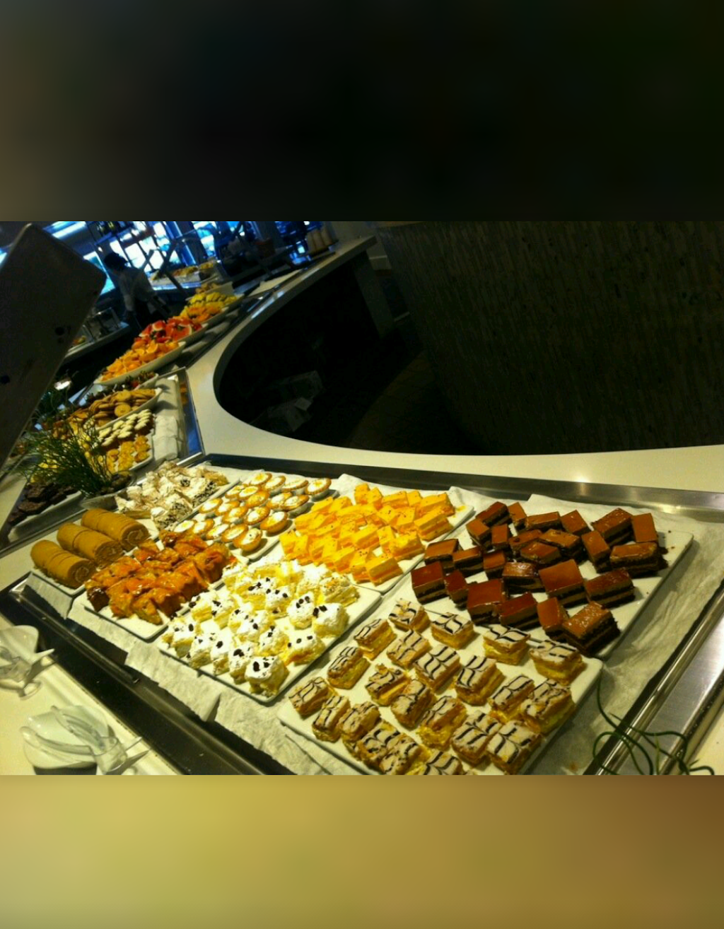 Tora Seafood Buffet | restaurant | 1640 Camino Del Rio N, San Diego, CA 92108, USA | 6192959774 OR +1 619-295-9774