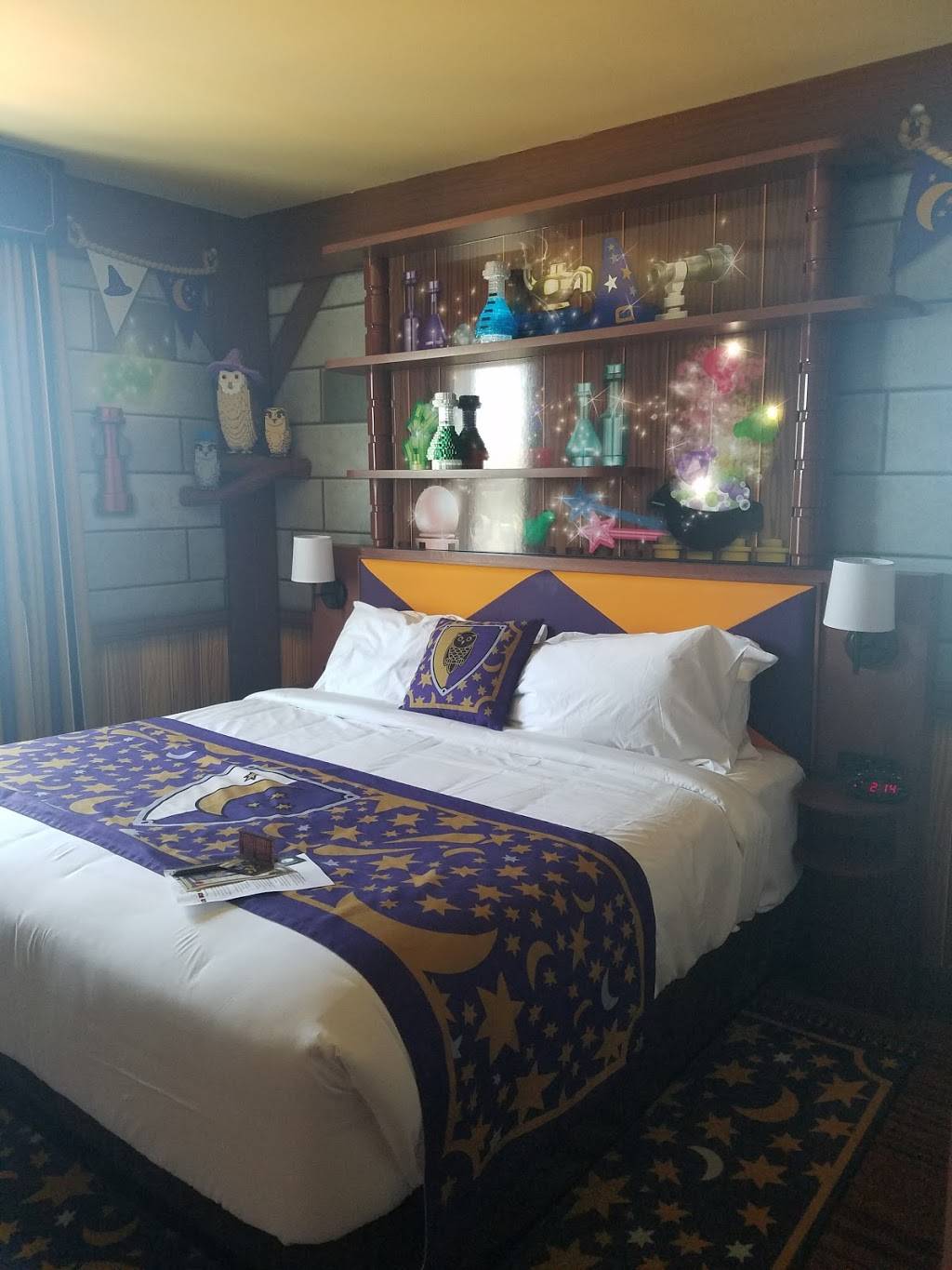 LEGOLAND California Castle Hotel | restaurant | 1 Legoland Dr, Carlsbad, CA 92008, USA | 7604445601 OR +1 760-444-5601