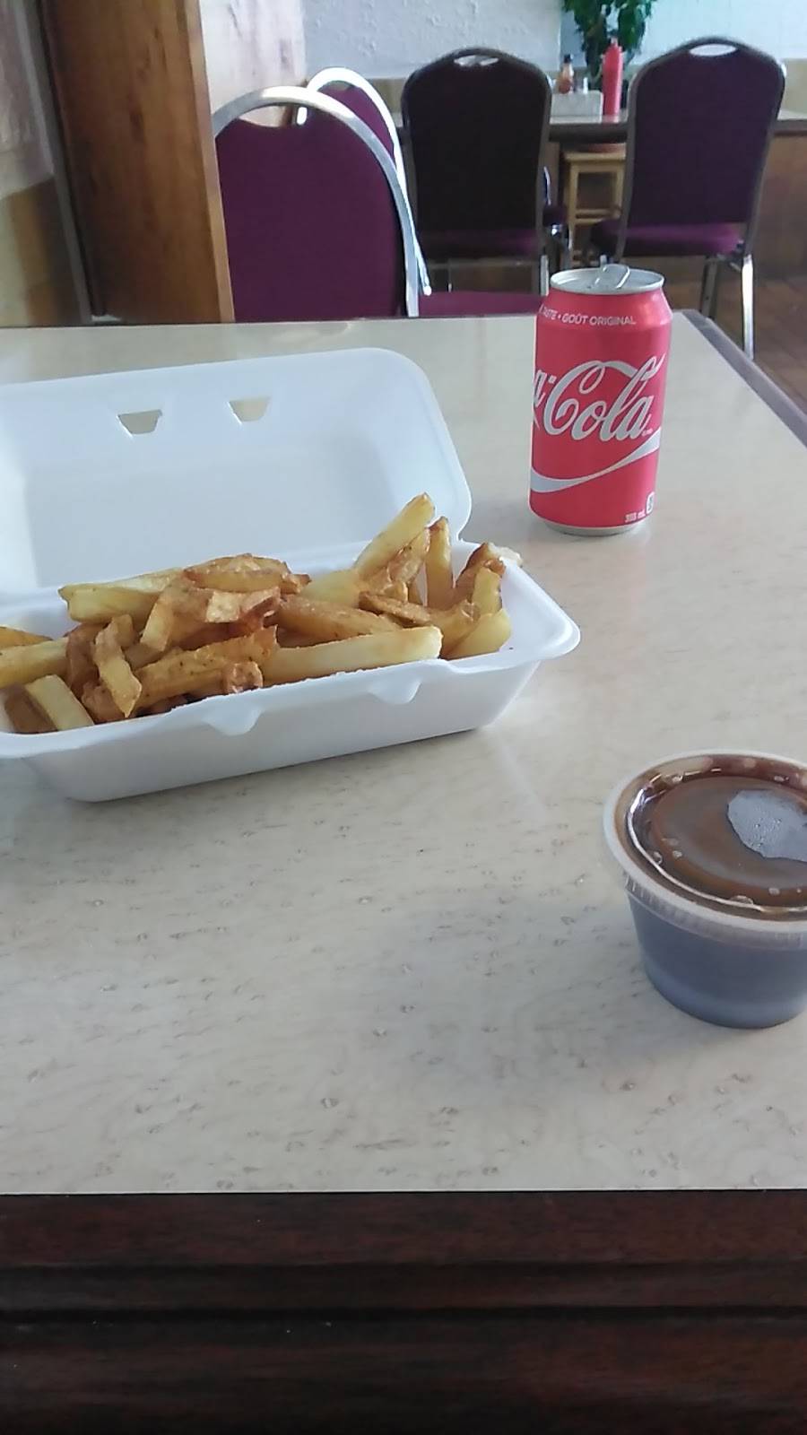 Renees Diner | restaurant | 5189 Baseline Rd, Sutton, ON L0E 1R0, Canada | 9057229126 OR +1 905-722-9126