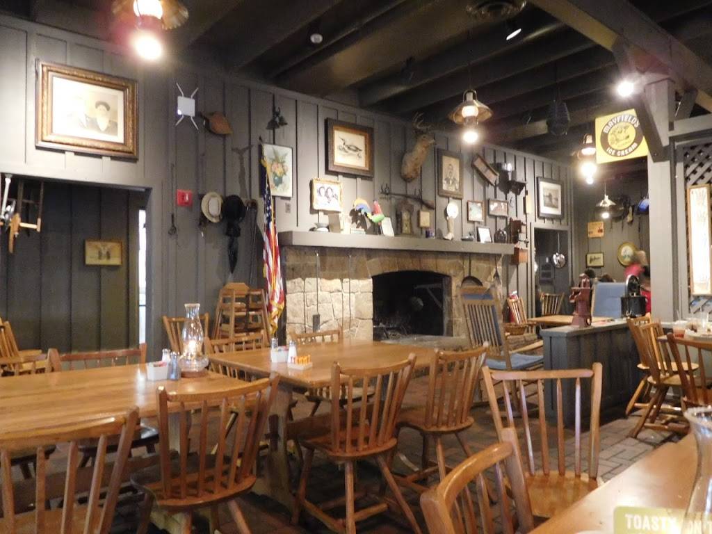 Cracker Barrel Old Country Store | restaurant | 123 SW Loop 410, San Antonio, TX 78245, USA | 2105218940 OR +1 210-521-8940