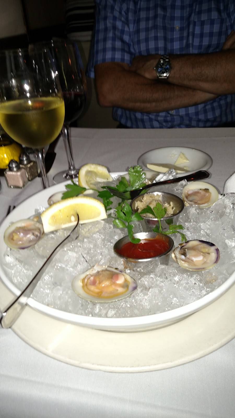 Piccolo | restaurant | 2060, 215 Wall St, Huntington, NY 11743, USA | 6314245592 OR +1 631-424-5592