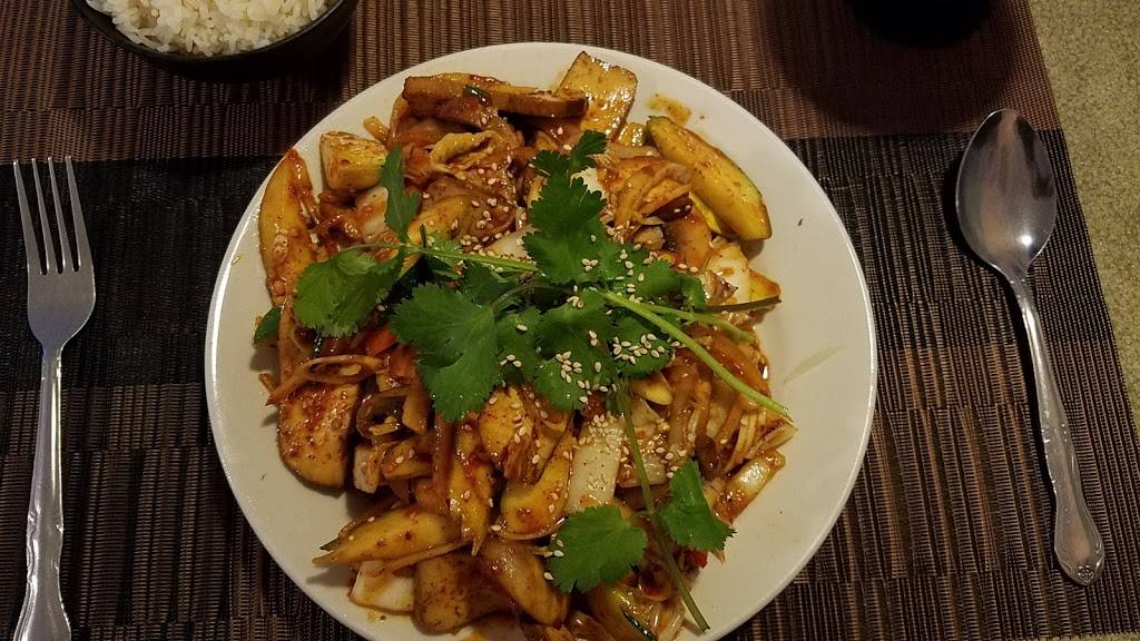 Dalat Asia Grandmas Kitchen | restaurant | 2109 Avent Ferry Rd #110, Raleigh, NC 27606, USA | 9198036886 OR +1 919-803-6886