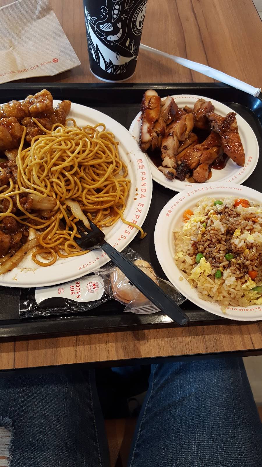 Panda Express | restaurant | 2855 State Rd, Cuyahoga Falls, OH 44223, USA | 3309228281 OR +1 330-922-8281