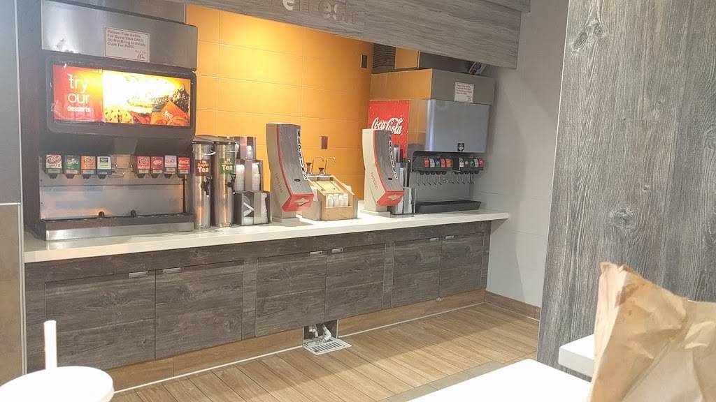 McDonalds | cafe | 27774 Base Line St, Highland, CA 92346, USA | 9098639400 OR +1 909-863-9400