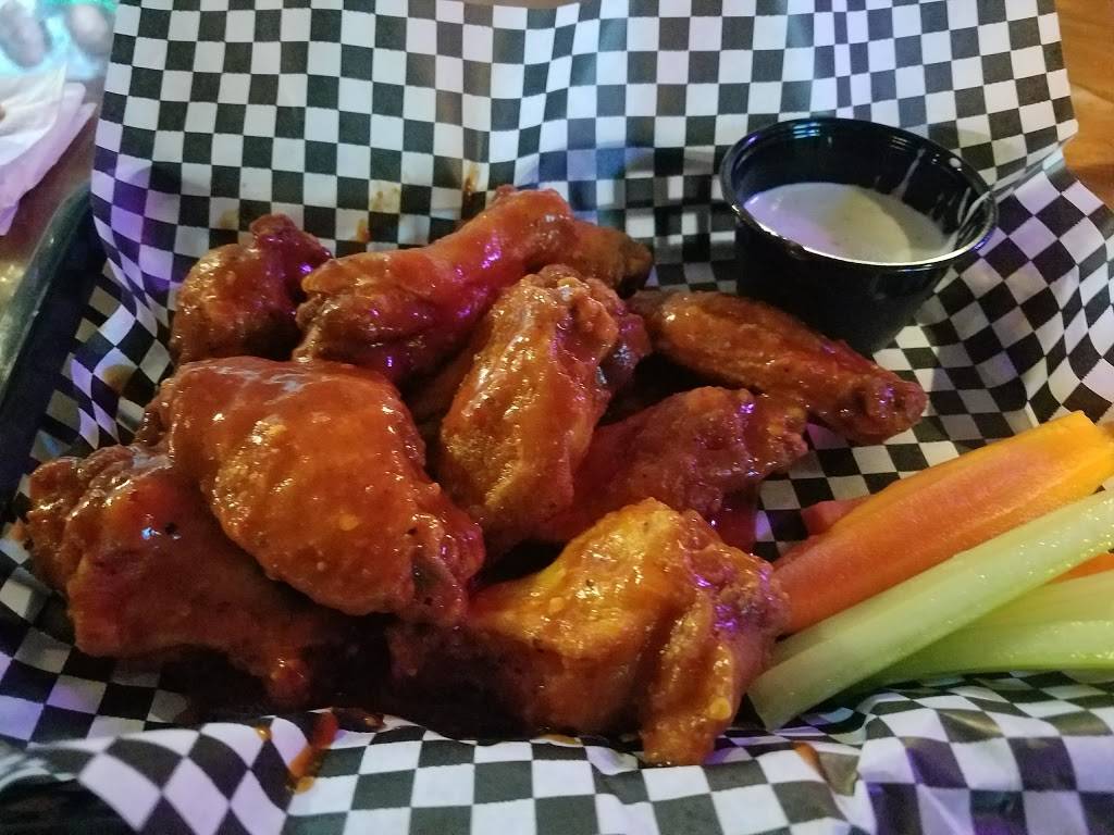 The Nest Sports Grill | restaurant | 5134 N 95th Ave, Glendale, AZ 85305, USA | 6235940900 OR +1 623-594-0900