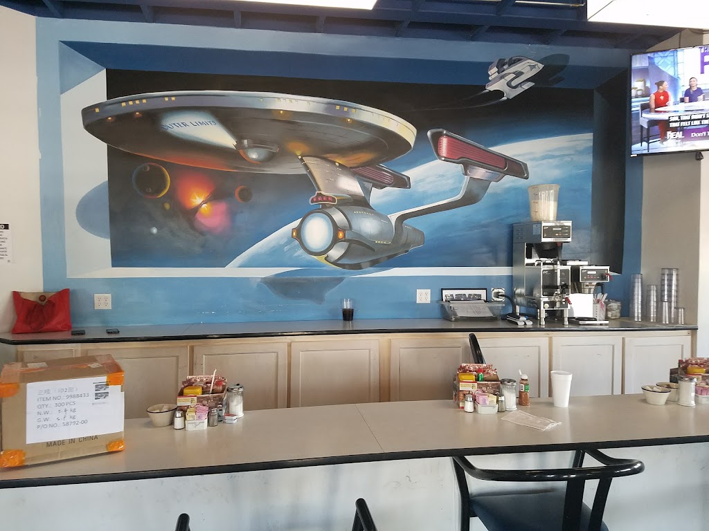 Space Age Restaurant | restaurant | 401 E Pima St, Gila Bend, AZ 85337, USA | 9286832761 OR +1 928-683-2761