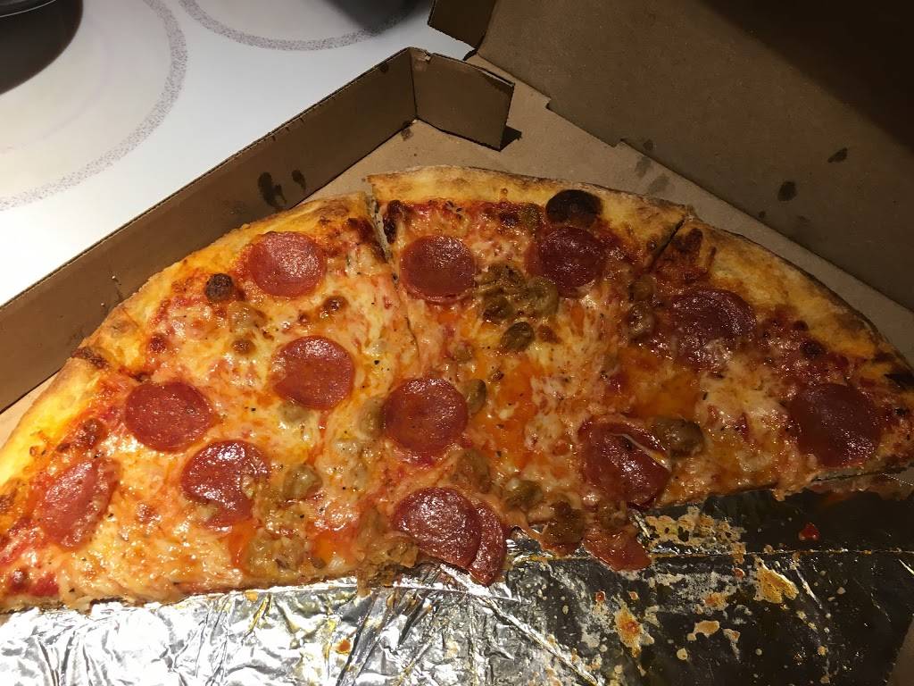 Peters Pizzeria and Italian Favorites | restaurant | 2250 Justin Rd #112, Highland Village, TX 75077, USA | 9723172111 OR +1 972-317-2111