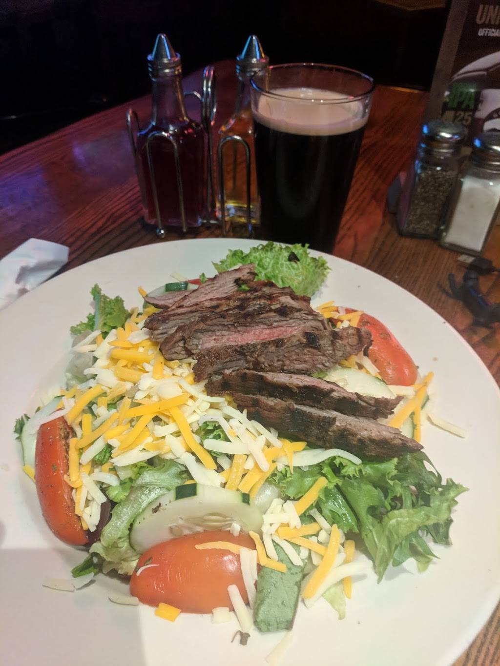 Suburban Tap | restaurant | 1318 Johnson Ferry Rd, Marietta, GA 30068, USA | 7709774467 OR +1 770-977-4467