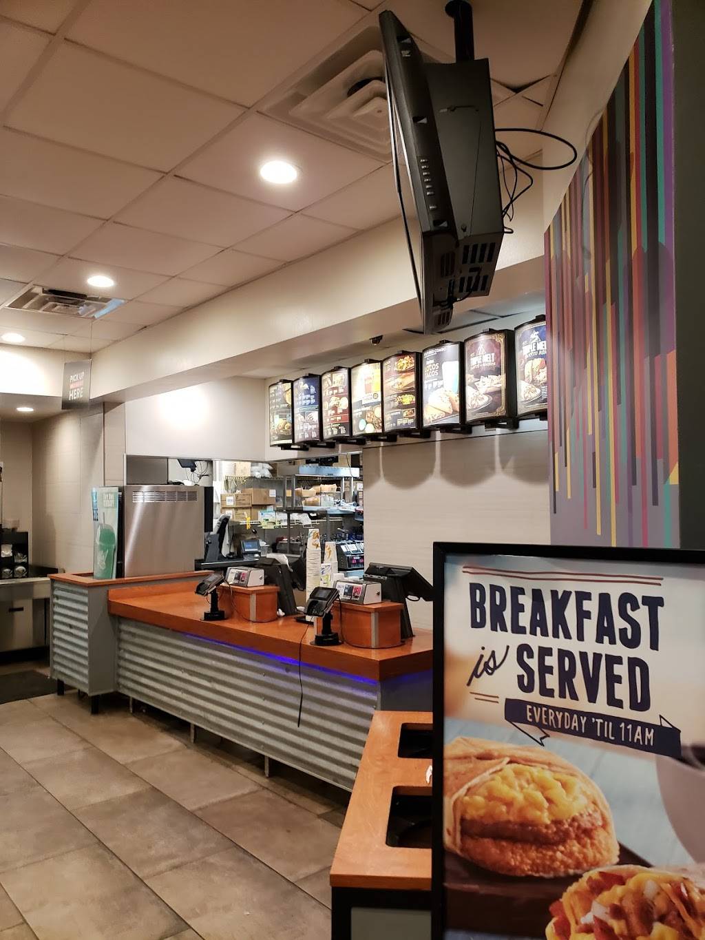 Taco Bell | meal takeaway | 3511 W Devon Ave, Chicago, IL 60659, USA | 7735889712 OR +1 773-588-9712