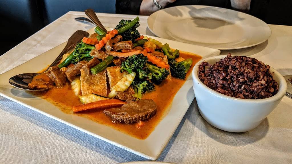 Blue Elephant Thai Cuisine | restaurant | 8200 Stockdale Hwy suite m-1, Bakersfield, CA 93311, USA | 6618338190 OR +1 661-833-8190