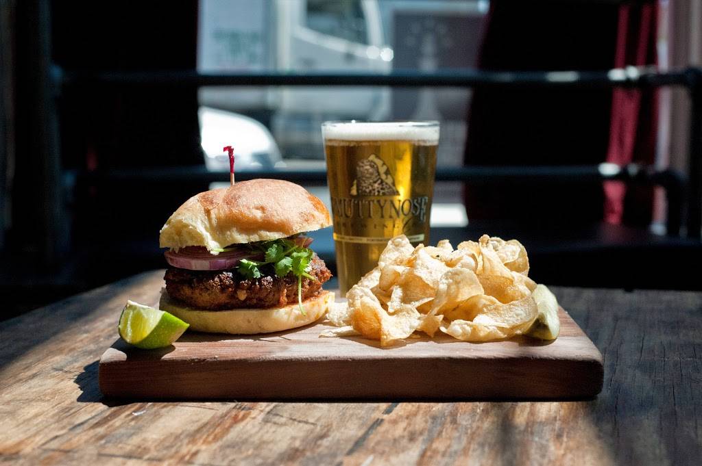 One Stop | restaurant | 134 Kingsland Ave, Brooklyn, NY 11222, USA | 7185990128 OR +1 718-599-0128