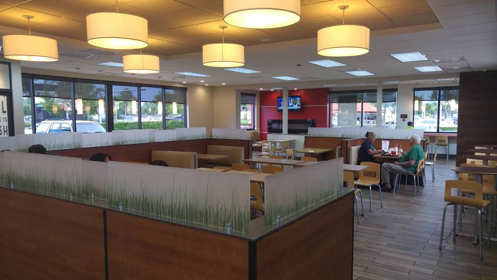 Wendys | restaurant | 16601 NW 57th Ave, Hialeah, FL 33014, USA | 3056232690 OR +1 305-623-2690