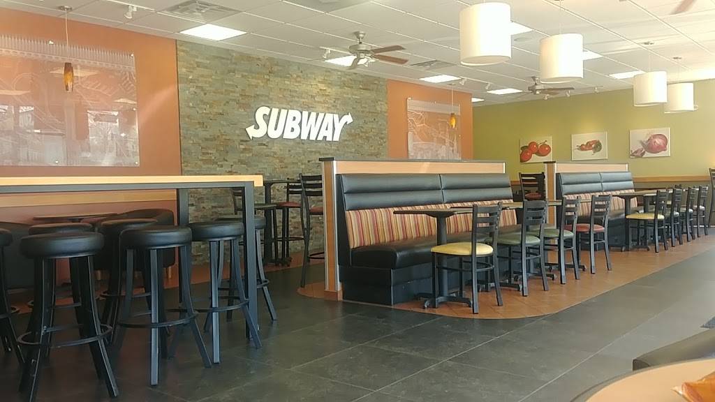 Subway Restaurants | restaurant | 333 S Arlington Heights Rd, Arlington Heights, IL 60005, USA | 8476320740 OR +1 847-632-0740