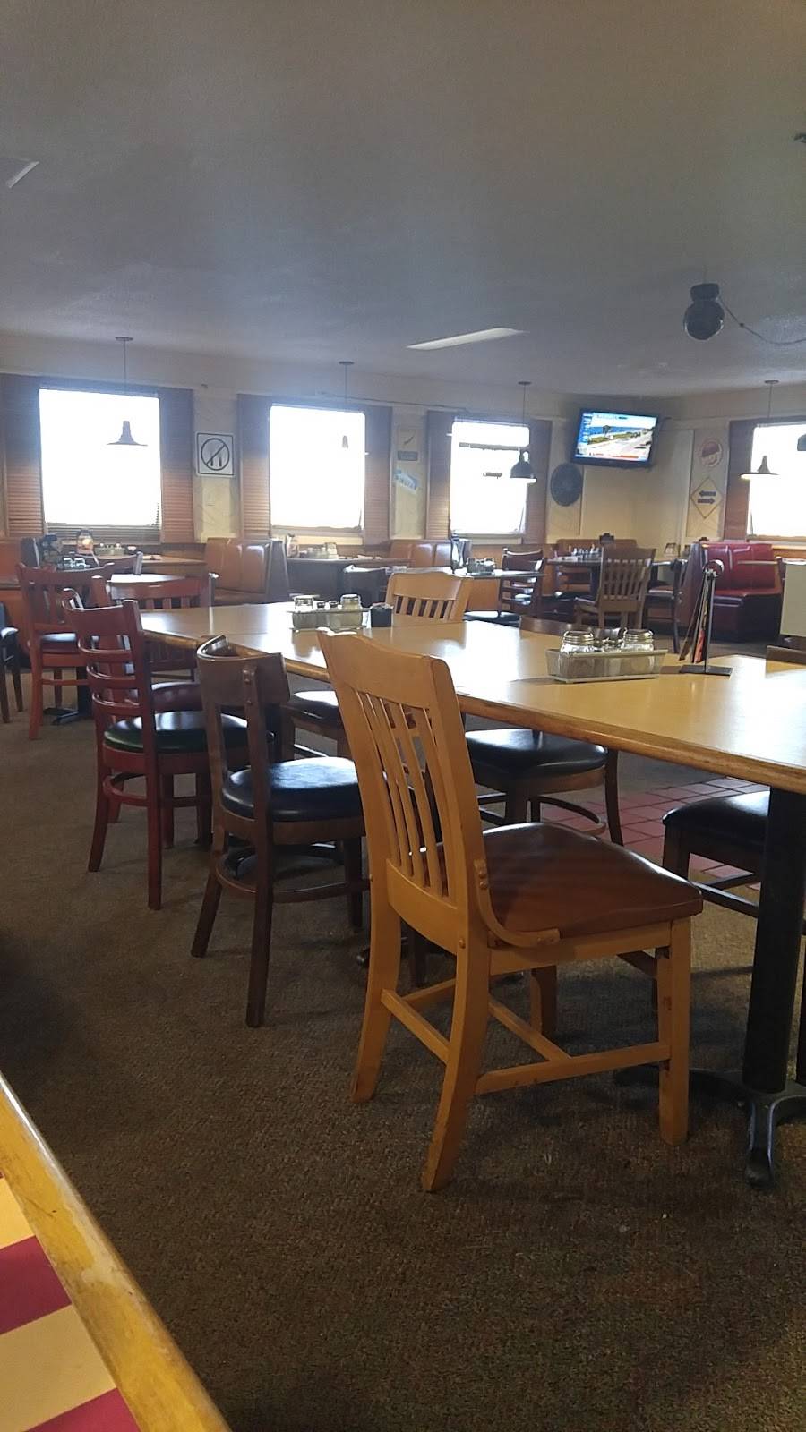 Pizza Hut | meal delivery | 2423 W Central Ave, El Dorado, KS 67042, USA | 3163212340 OR +1 316-321-2340