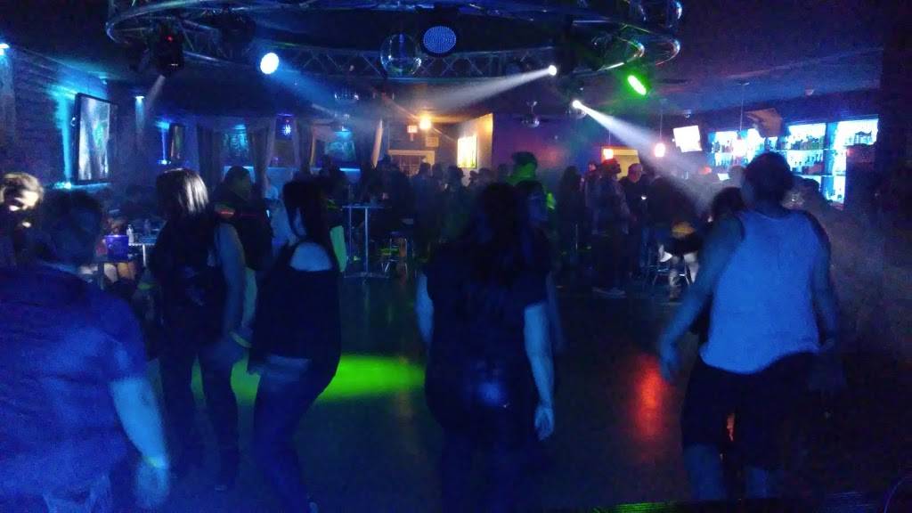 Skye Lemoore | night club | 219 E St, Lemoore, CA 93245, USA | 5596333133 OR +1 559-633-3133