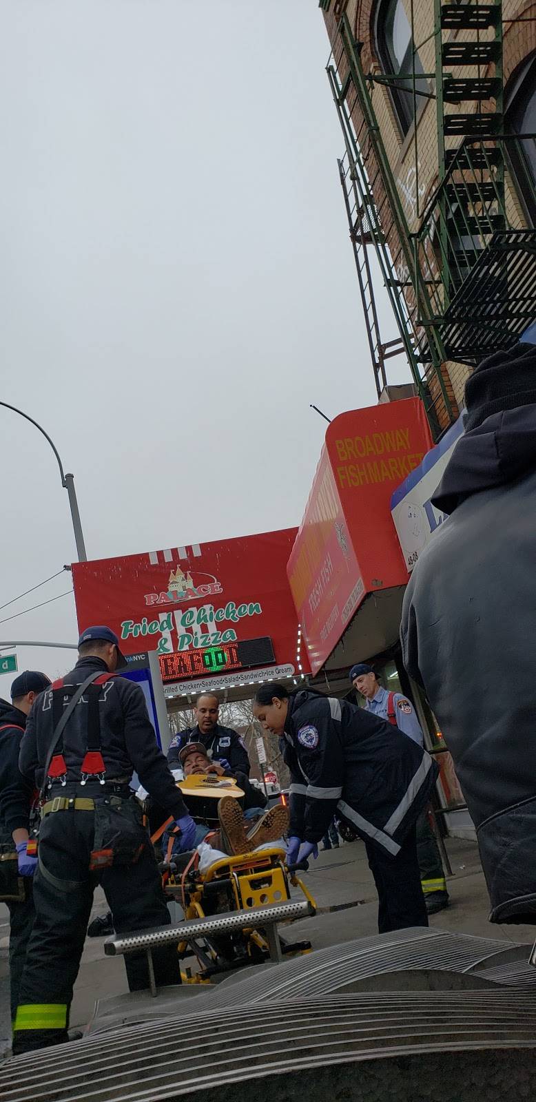 New Win Shing | restaurant | 48-06 Broadway, Long Island City, NY 11103, USA | 7189569688 OR +1 718-956-9688