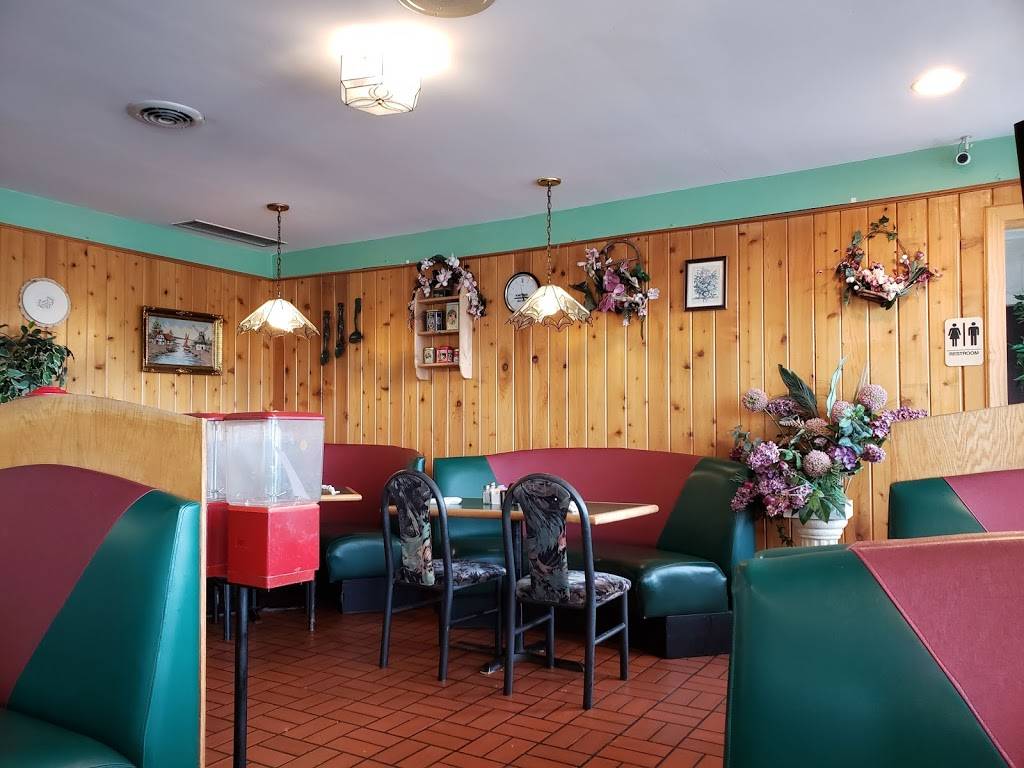 Green Apple Restaurant | restaurant | 7156 Cooley Lake Rd, Waterford Twp, MI 48327, USA | 2483669100 OR +1 248-366-9100