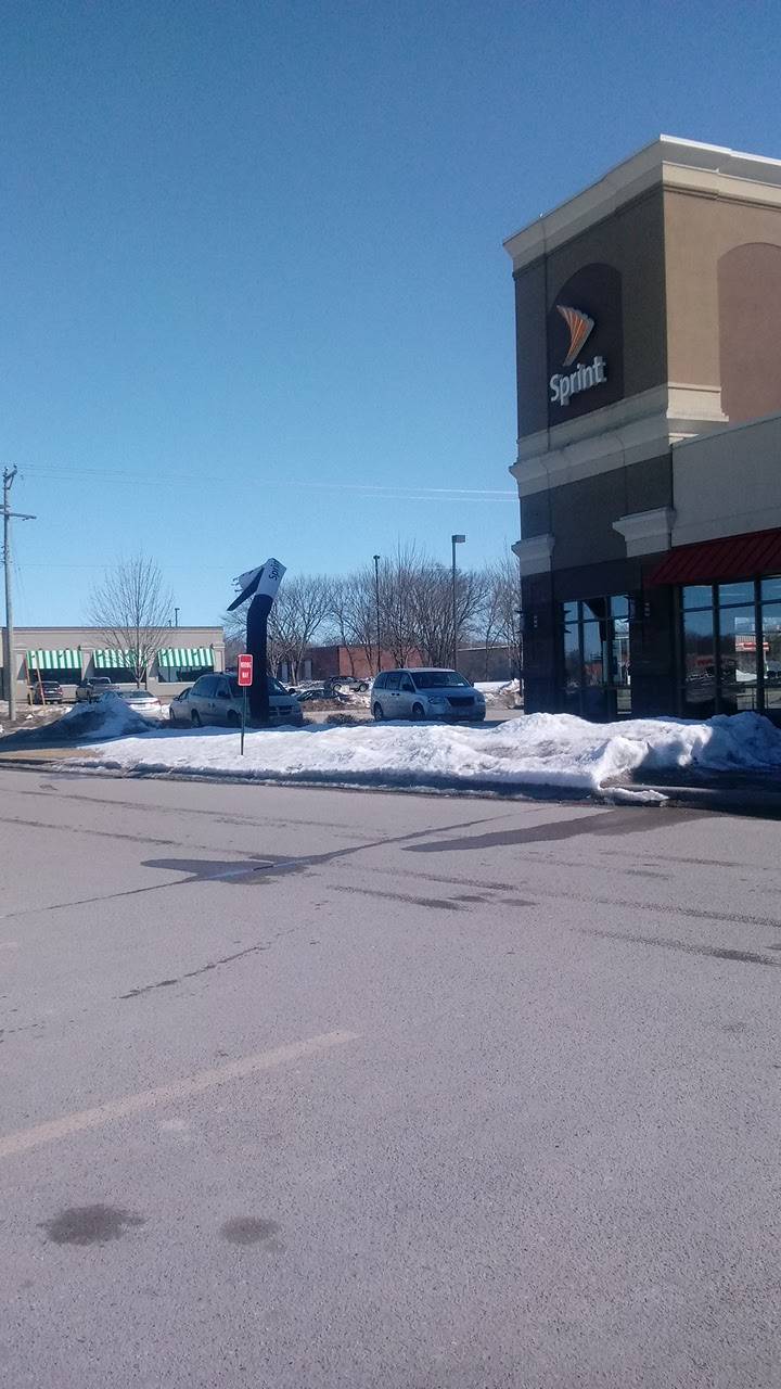 Little Caesars Pizza | meal takeaway | 300 Western Ave NW, Faribault, MN 55021, USA | 5073334494 OR +1 507-333-4494