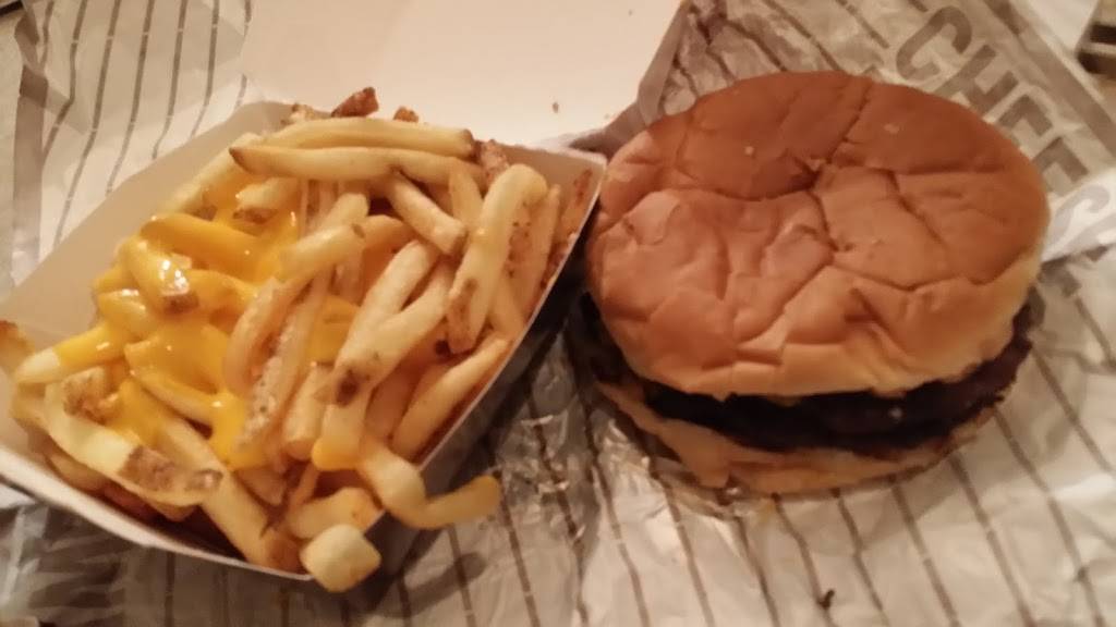 A&W Restaurant | restaurant | 900 US-12, Baraboo, WI 53913, USA | 6083560747 OR +1 608-356-0747