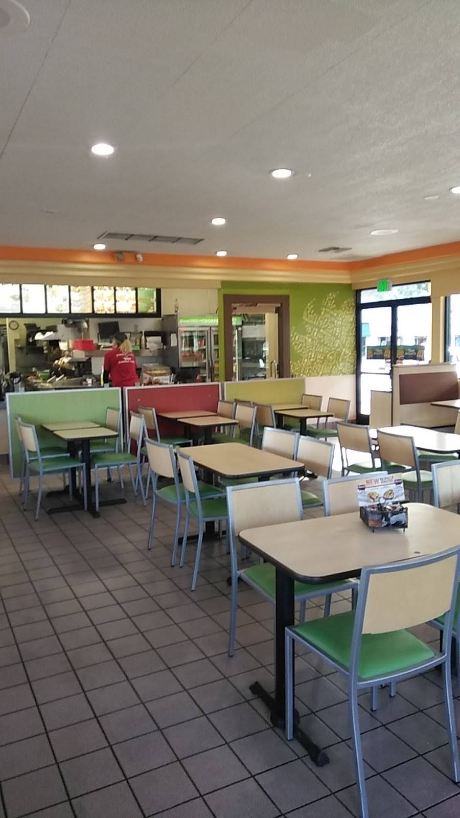 Del Taco | meal takeaway | 2990 Cochran St, Simi Valley, CA 93065, USA | 8055833717 OR +1 805-583-3717