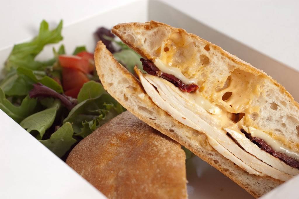 Guichos Eatery | restaurant | 440 Camino De Estrella, San Clemente, CA 92672, USA | 9492481910 OR +1 949-248-1910