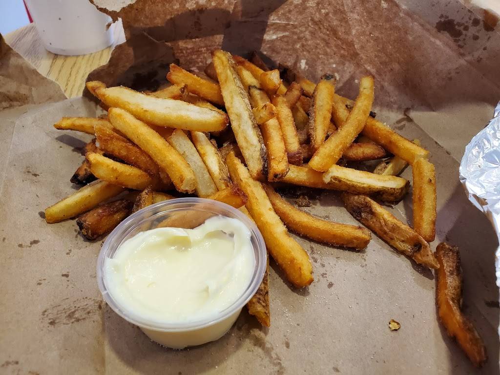 Five Guys | meal takeaway | 3700 Frederick Ave Suite A, St Joseph, MO 64506, USA | 8162339500 OR +1 816-233-9500