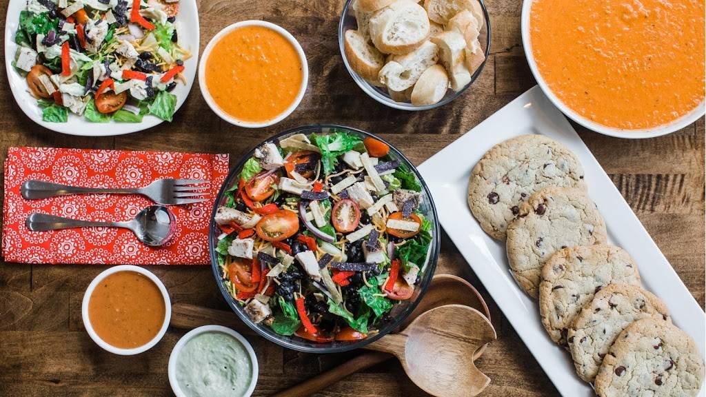 Vinaigrette Salad Kitchen | restaurant | 203 N Hurstbourne Pkwy, Louisville, KY 40222, USA | 5022059933 OR +1 502-205-9933