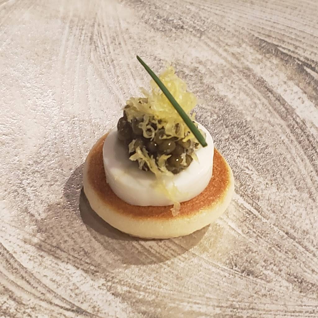 Mugen | restaurant | 2452 Kalakaua Ave, Honolulu, HI 96815, USA | 8083772246 OR +1 808-377-2246