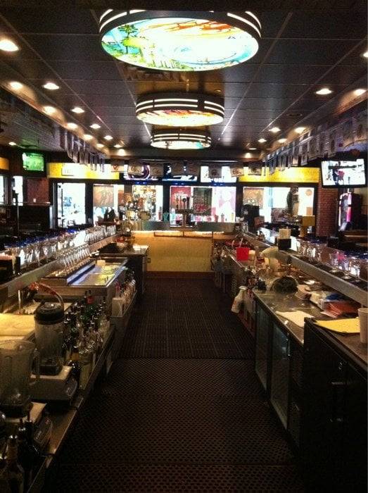 TGI Fridays | restaurant | 4482 Palisades Center Dr, West Nyack, NY 10994, USA | 8453481185 OR +1 845-348-1185