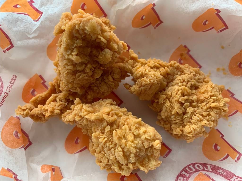 Popeyes Louisiana Kitchen | restaurant | 14747 Lorain Ave, Cleveland, OH 44111, USA | 2162520770 OR +1 216-252-0770