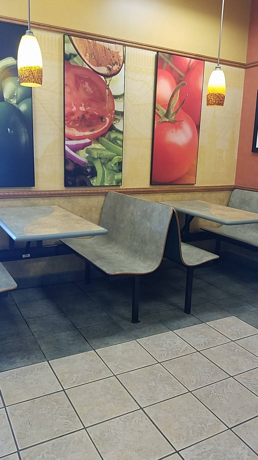 Subway | meal takeaway | 4603 Shawnee Dr, Kansas City, KS 66106, USA | 9133842456 OR +1 913-384-2456