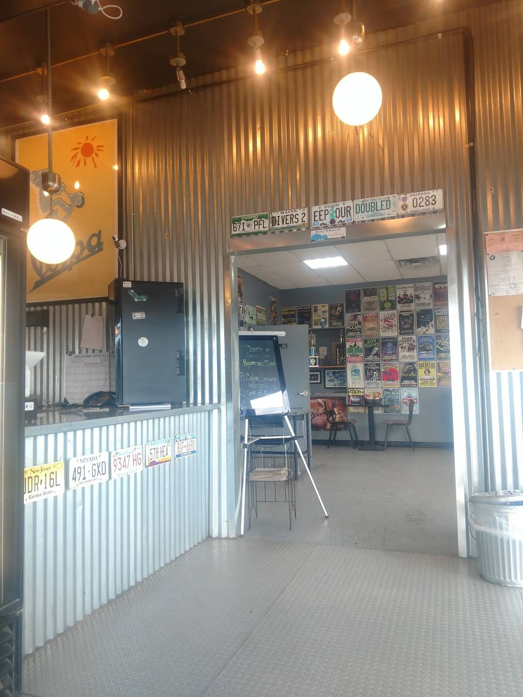 The Garage Pizzeria | restaurant | 1701 N James St, Rome, NY 13440, USA | 3153374055 OR +1 315-337-4055