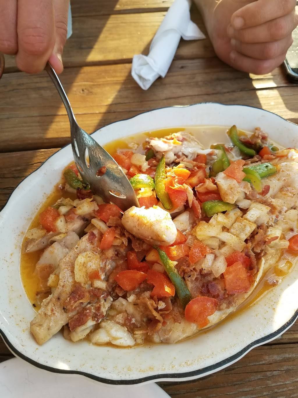 Hidden Harbor | restaurant | 14755 Dowell Rd, Lusby, MD 20657, USA | 4103261100 OR +1 410-326-1100