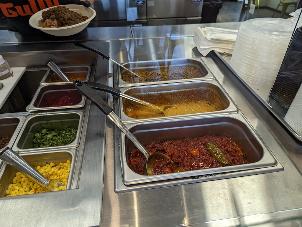 Gully Boyz | restaurant | 900 Main St, Nashville, TN 37206, USA | 6159537021 OR +1 615-953-7021